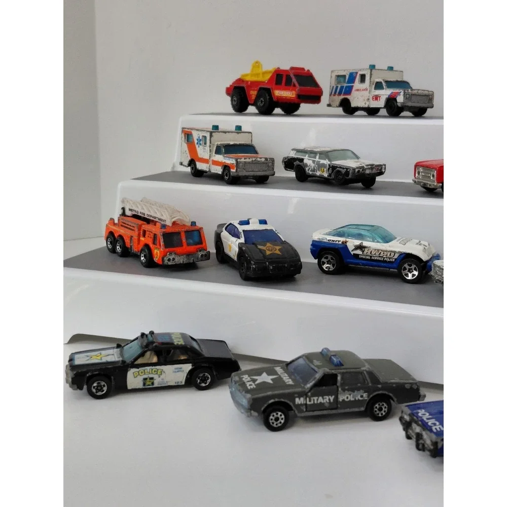 LOT‎ of 16 Variety Die Cast Cars EMS Police Fire Vehicles 70s - 90s
